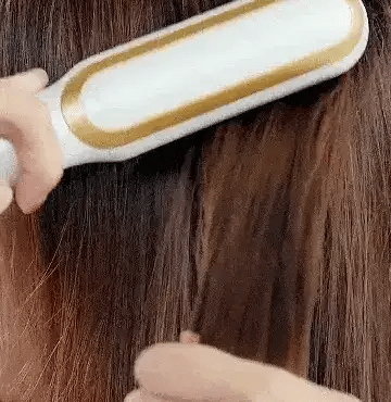 <p>Deja de perder tiempo peleando con tu cabello.</p>